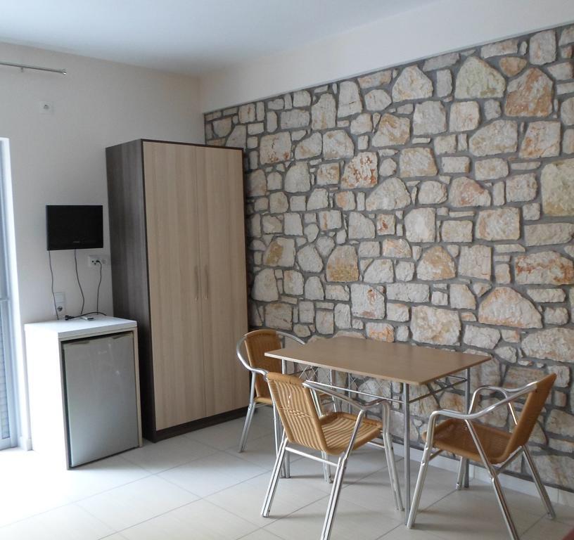 Riviera Rooms ヒマラ 部屋 写真
